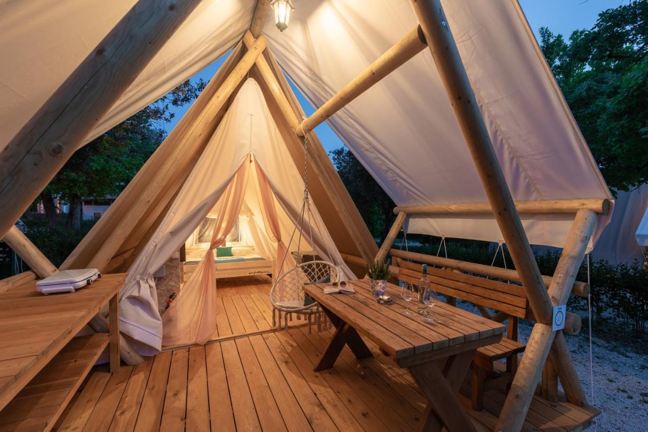 Eco Glamping- Fkk Nudist Camping Solaris 포레치 외부 사진