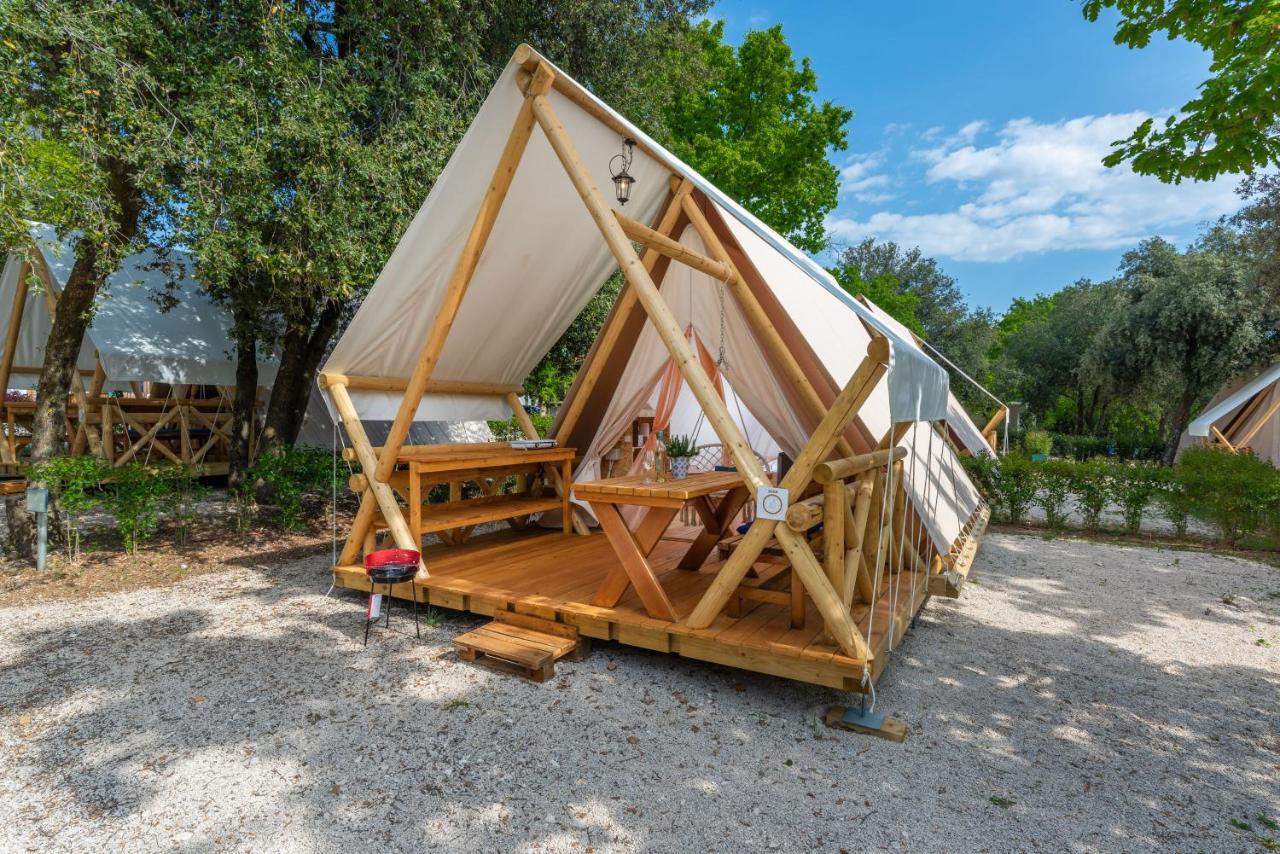 Eco Glamping- Fkk Nudist Camping Solaris 포레치 외부 사진