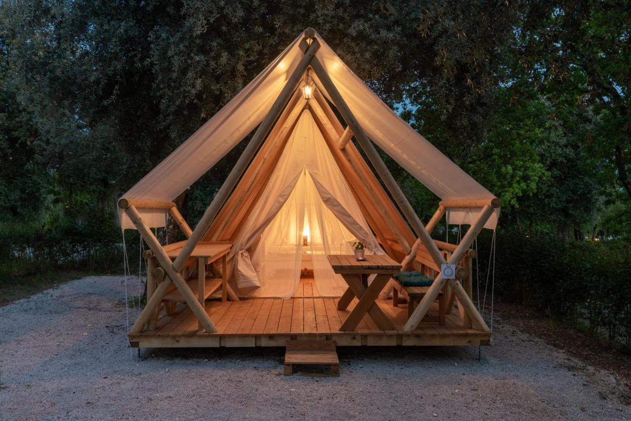 Eco Glamping- Fkk Nudist Camping Solaris 포레치 외부 사진
