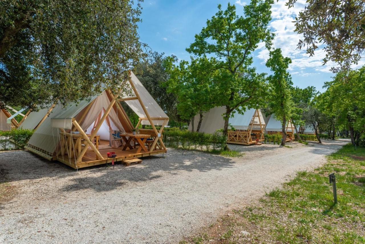 Eco Glamping- Fkk Nudist Camping Solaris 포레치 외부 사진